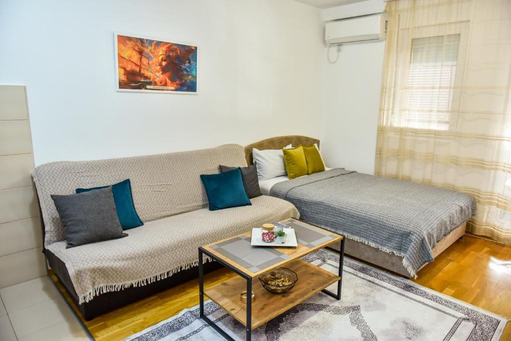 Studio72 in Podgorica, Podgorica Precios actualizados 2024