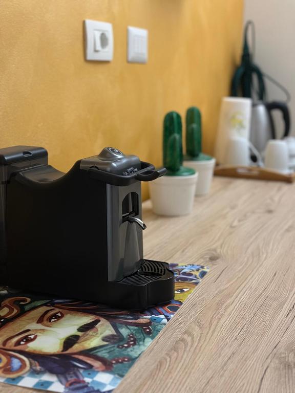 Příslušenství pro přípravu čaje a kávy v ubytování O munti rooms