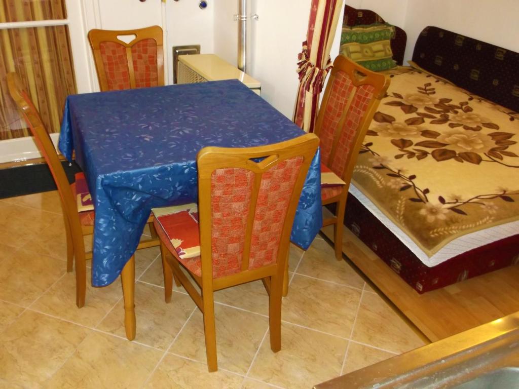Posteľ alebo postele v izbe v ubytovaní Arany Barokk Apartman