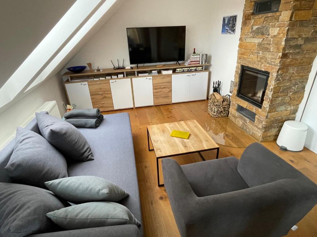 Kuchyň nebo kuchyňský kout v ubytování Apartmán “U nás v podkroví“ v Rezidenci Klostermann, Železná Ruda 24