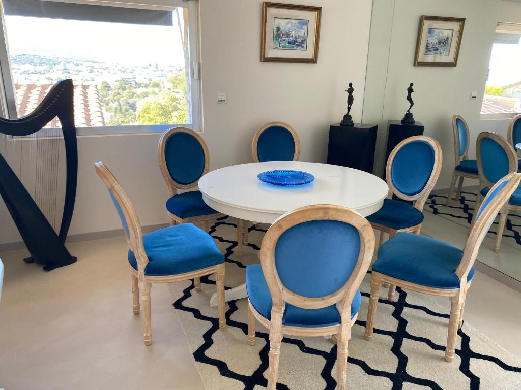 Posedenie v ubytovaní Villa Galateias, un coin de Paradis, superbe vue avec piscine privée
