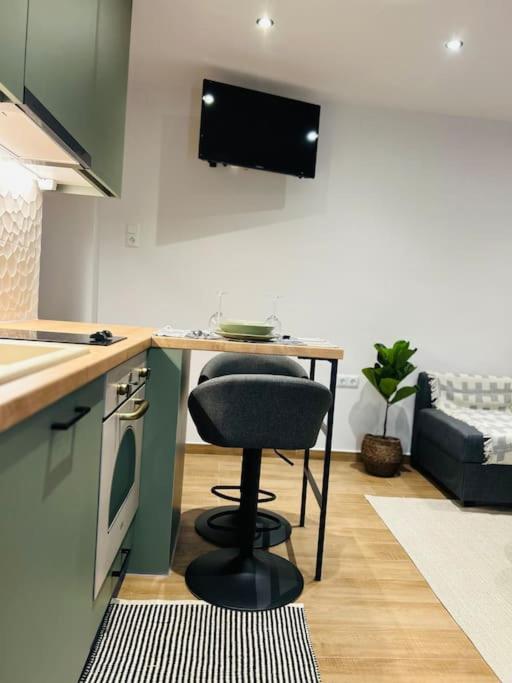 Kuchyň nebo kuchyňský kout v ubytování Statha’s Home