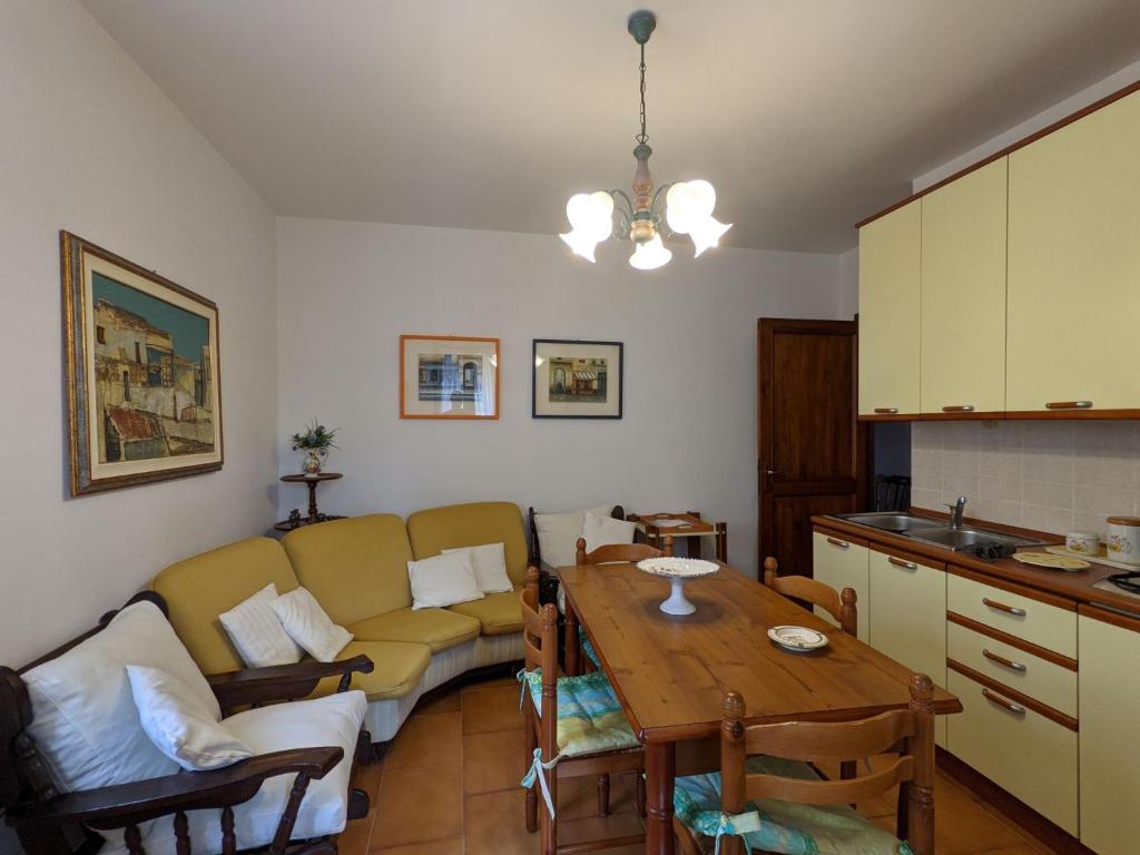 Lubagnu Vacanze - Two-Bedroom Apartment