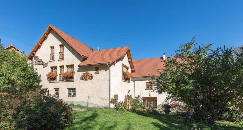 Zahrada ubytování Les Clarines Perceneige - Chambre d'Hôtes Vue Sur Montagne & SPA