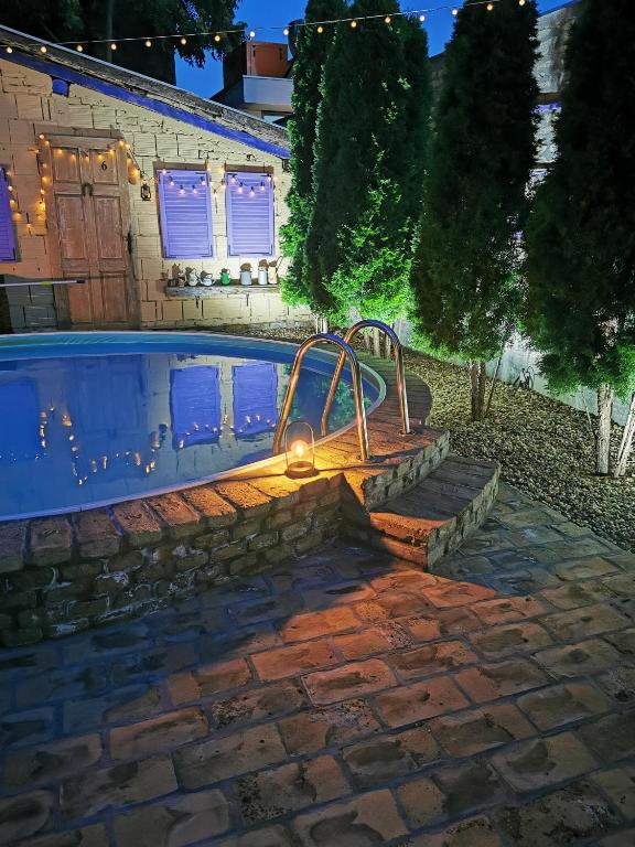 Piscina di Apartment Relić o nelle vicinanze