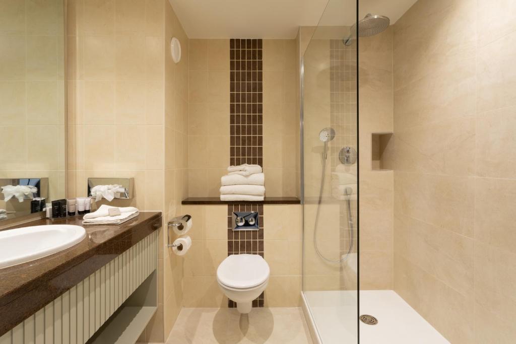 Koupelna v ubytování McWilliam Park Hotel
