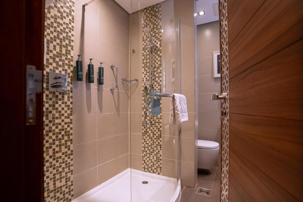 Hilton Garden Inn Dubai Deira - Resim 41