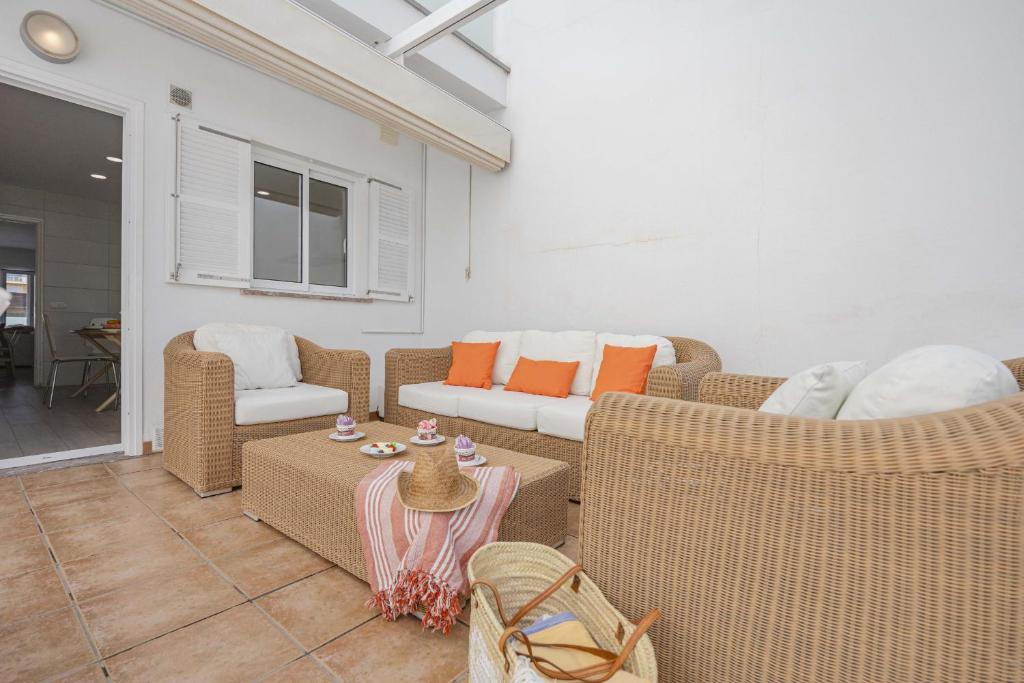 A seating area at Laia House / Laia's house