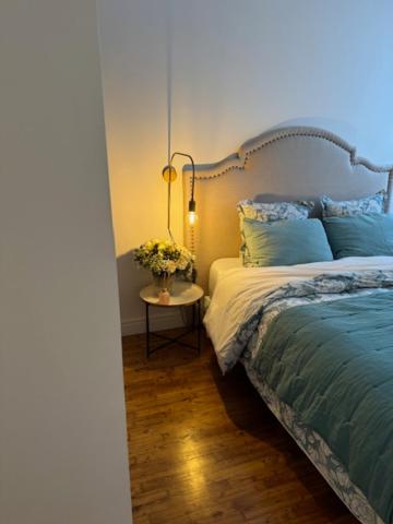 Кровать или кровати в номере Le Lyon, Brest superbe appartement de 120m2