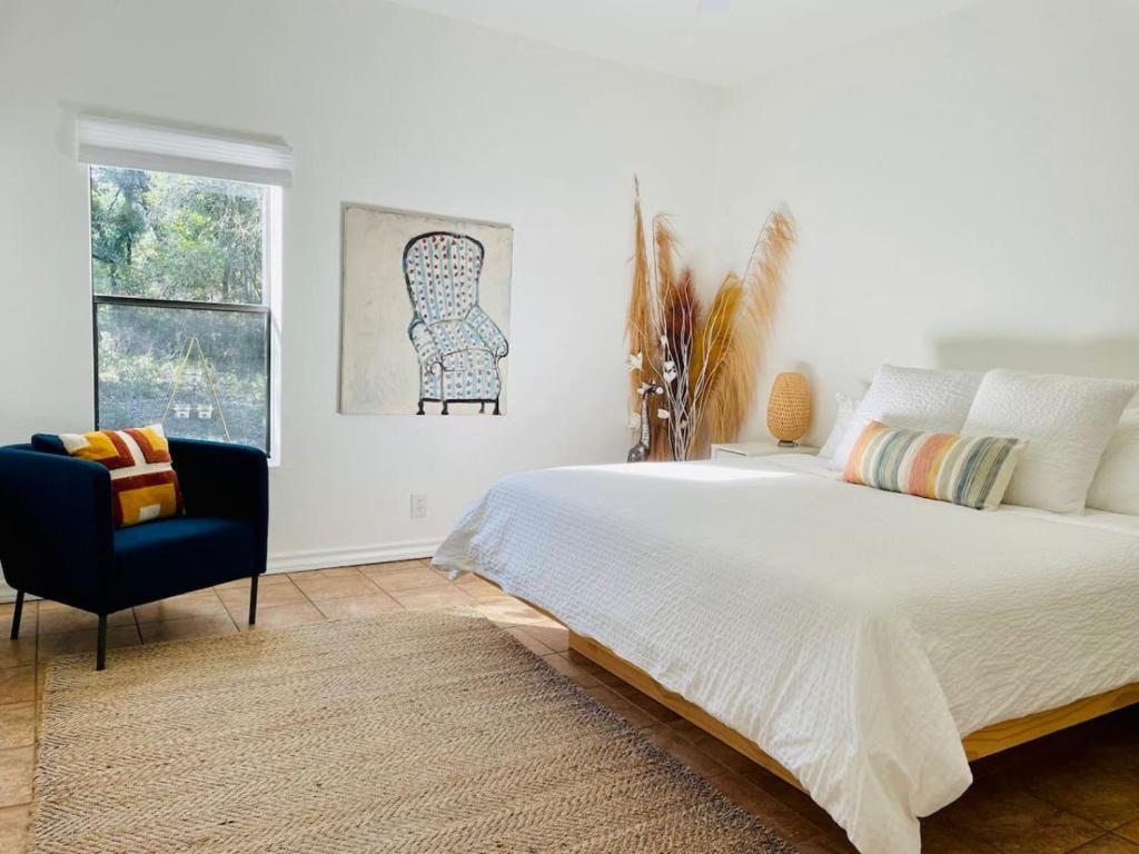 Tropical Blue Villa - Blue Above Properties, image size:1024x768