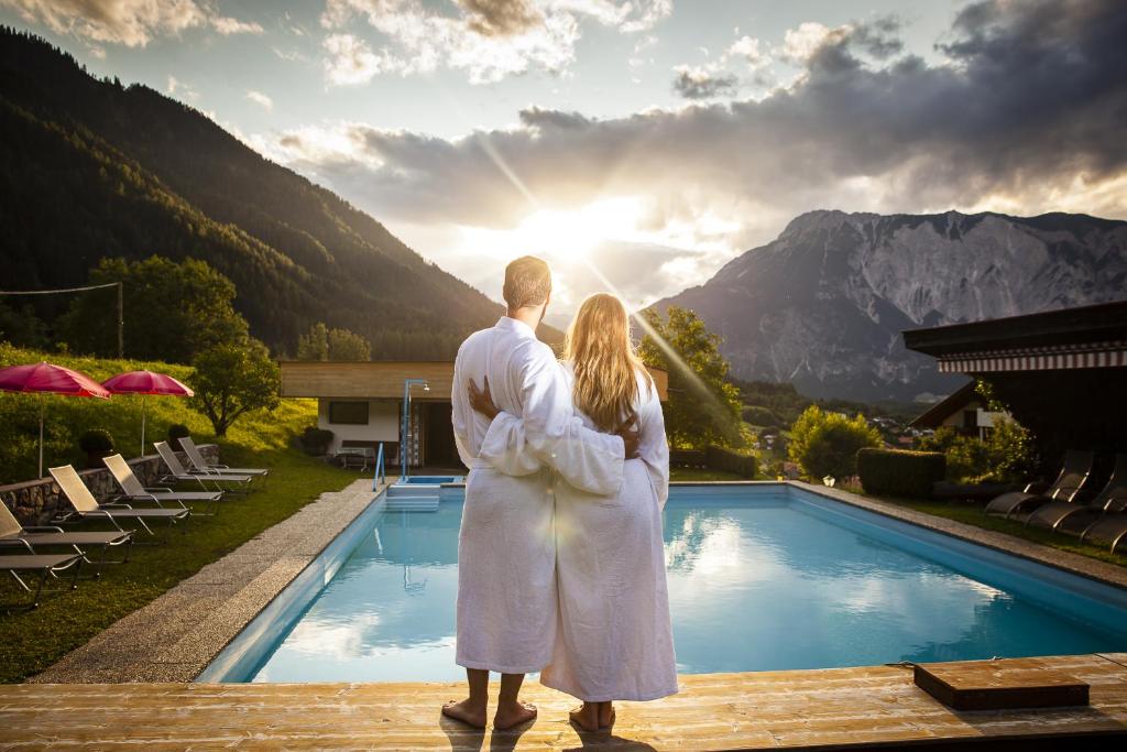 Nespecifikovaný výhled na hory nebo výhled na hory při pohledu z hotelu