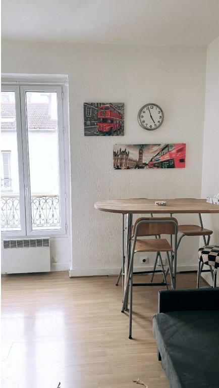 Superb apartment rue des artistes