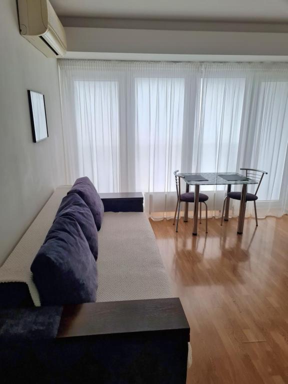 Apartments on Kirova - Appartement Met één Slaapkamer