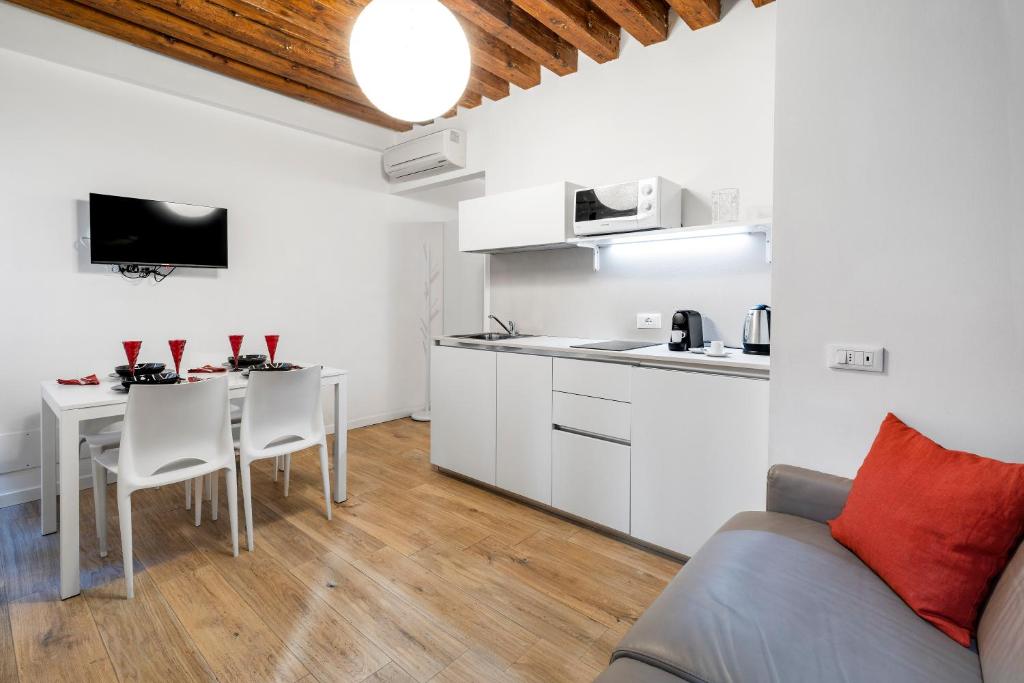 Kuchyňa alebo kuchynka v ubytovaní Ca' dell'Arciere Apartments
