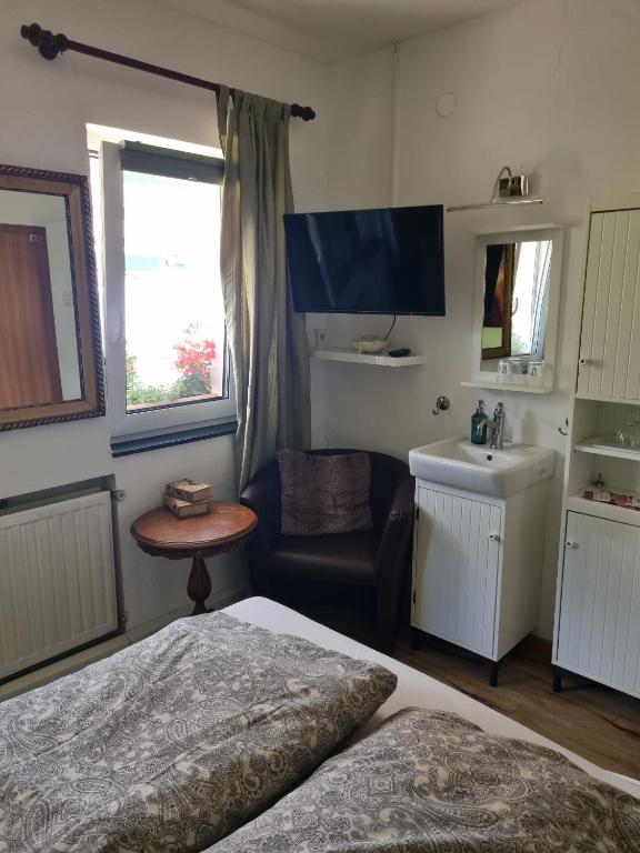 B&B DRESSINGS TRAUMGARTEN - Economy Double Room
