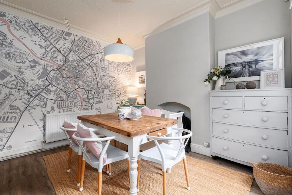 Victorian Splendour - Three-Bedroom House