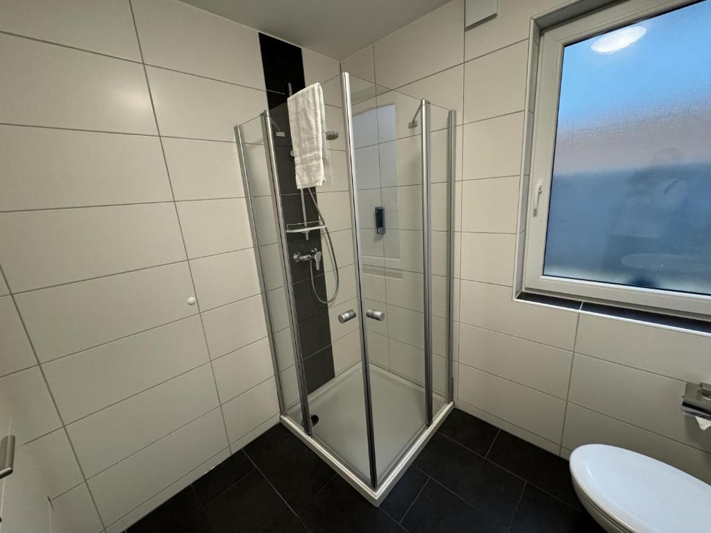 Kern Apartments - 12