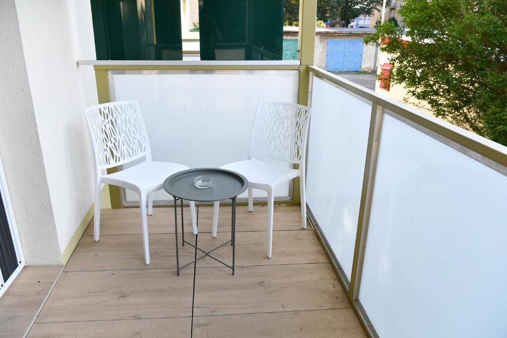 Balkón nebo terasa v ubytování APARTMAN Tradicia