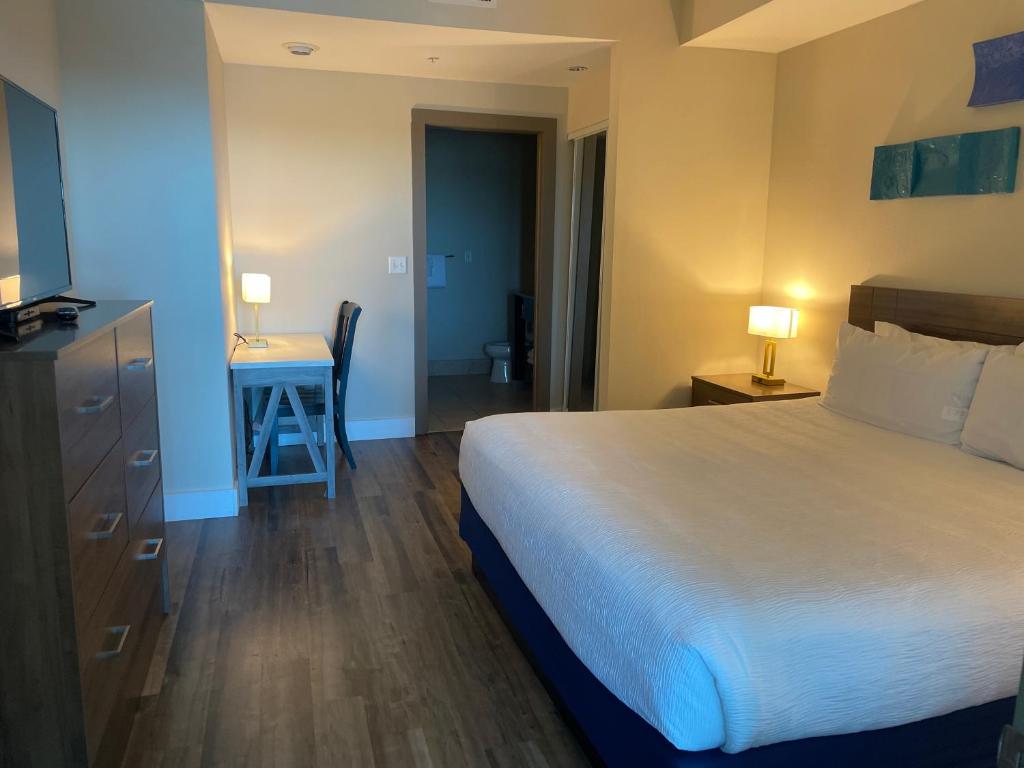 South Beach Biloxi Hotel & Suites photo