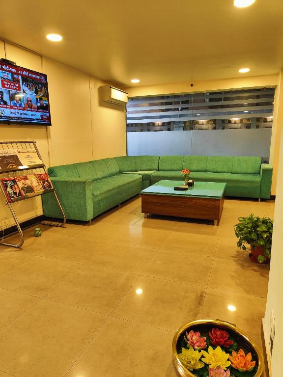 Posezení v ubytování Rosemallow Hotel New Delhi