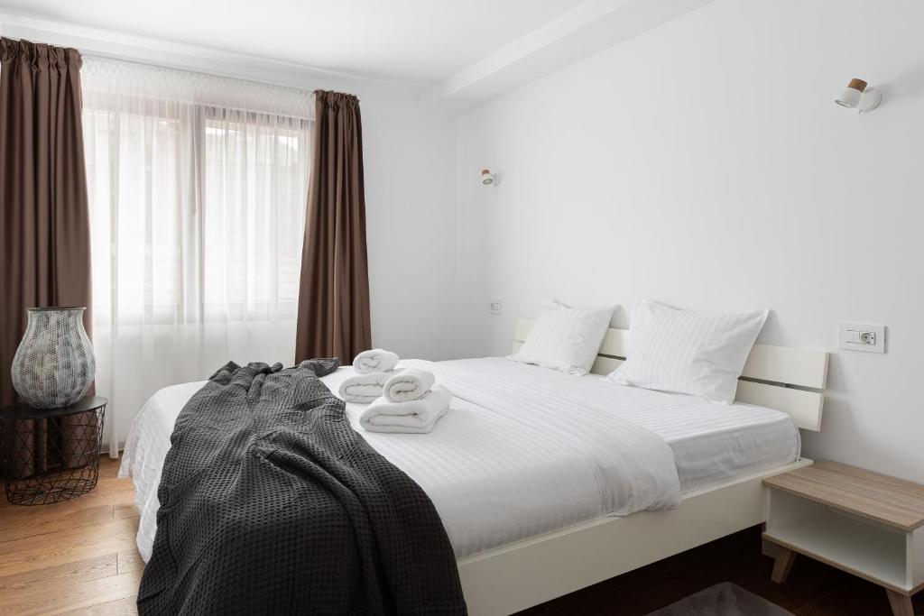 PEAK Aparthotel - Old Town - by CityHost - Resim 7