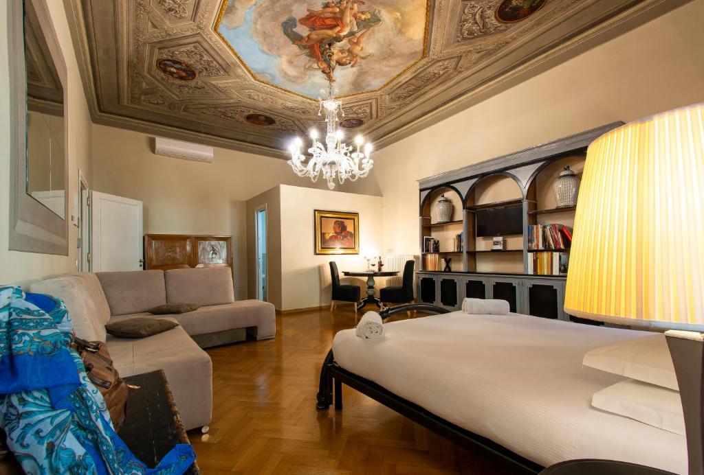 N4U Guest House Florence - Superior King Room