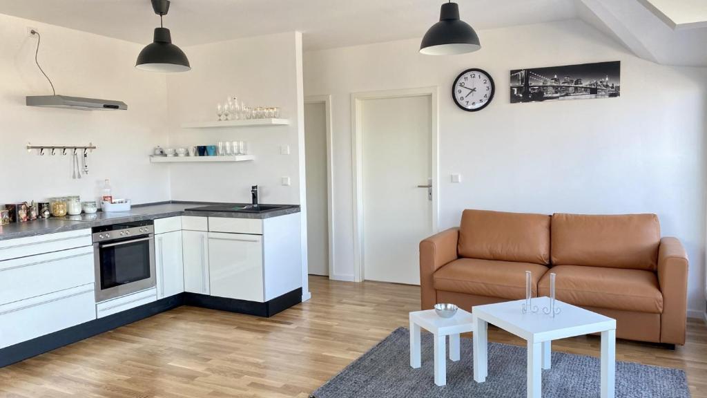 Kuchyň nebo kuchyňský kout v ubytování Schönes Erwachen im Frankfurter Penthouse