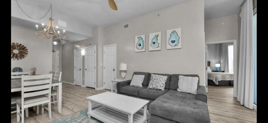 Ein Bett oder Betten in einem Zimmer der Unterkunft The Palms of Destin-2116