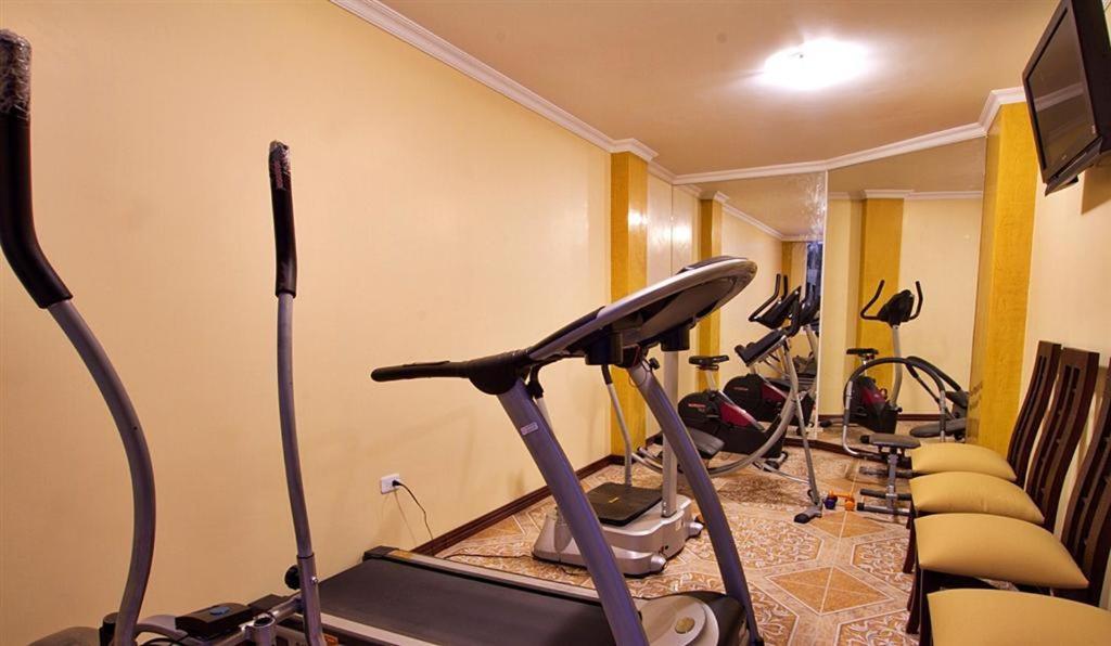 Fitness centrum a/nebo fitness zařízení v ubytování Hotel Joshed Imperial