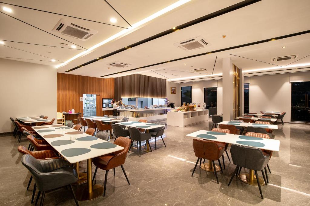 Restaurace v ubytování Crystal Srivaree Suvarnabhumi Hotel