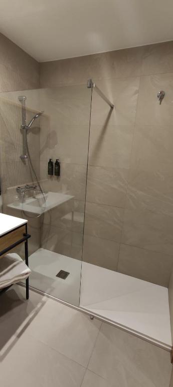 Hotel Parking Miradoiro de Belvís - 6