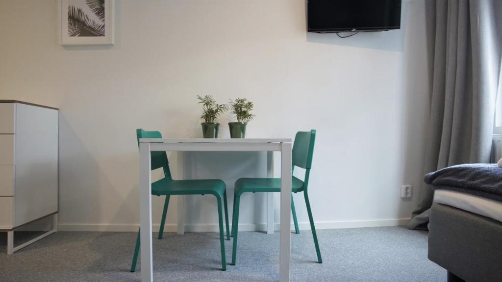 TV a/nebo společenská místnost v ubytování Forenom Hostel Gothenburg Säve
