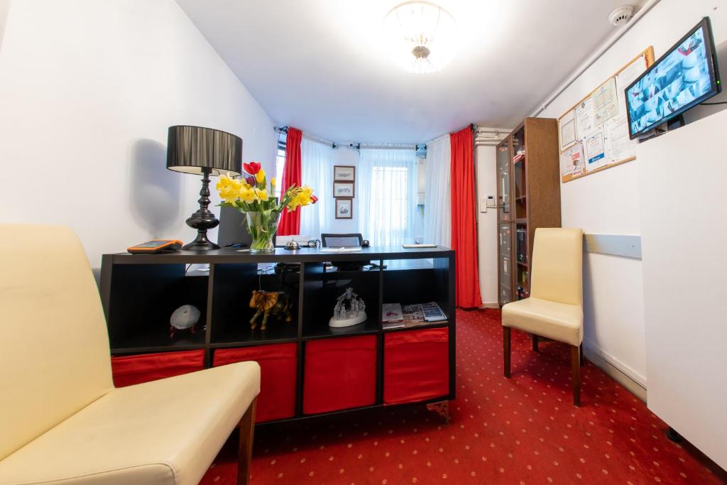 Avenue Parliament Old Town - Avenue Hotels - Resim 7