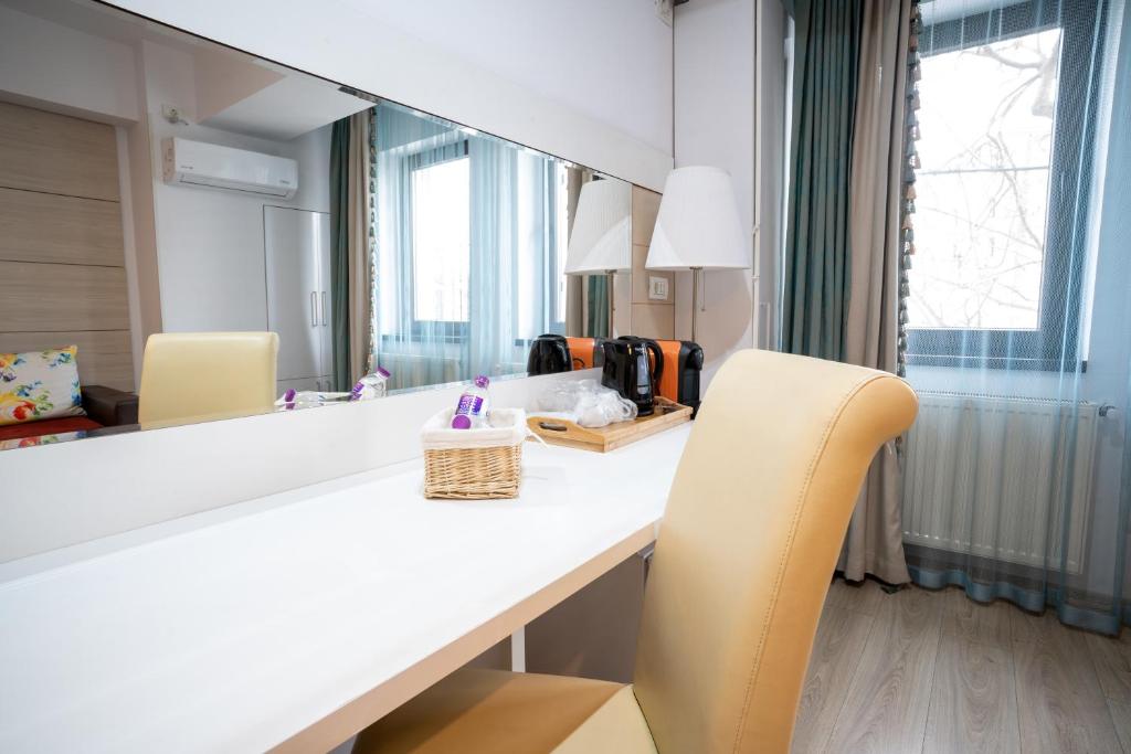 Avenue Parliament Old Town - Avenue Hotels - Resim 11