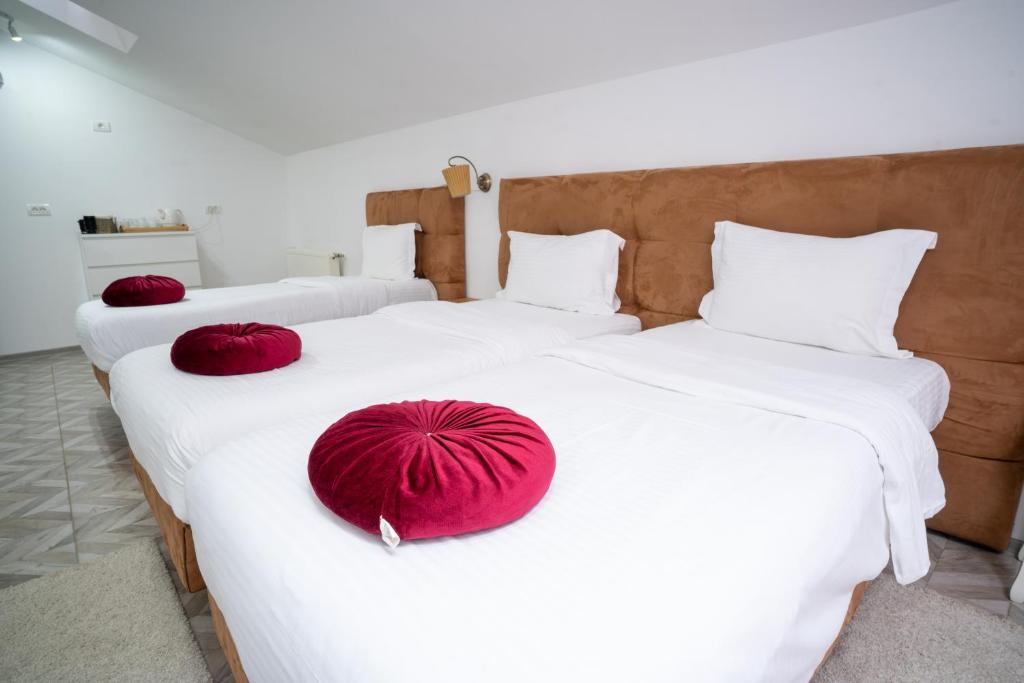 
Twin Room with Extra Bed
