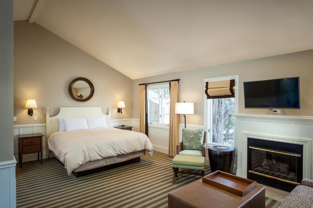 Lighthouse Lodge & Cottages - 