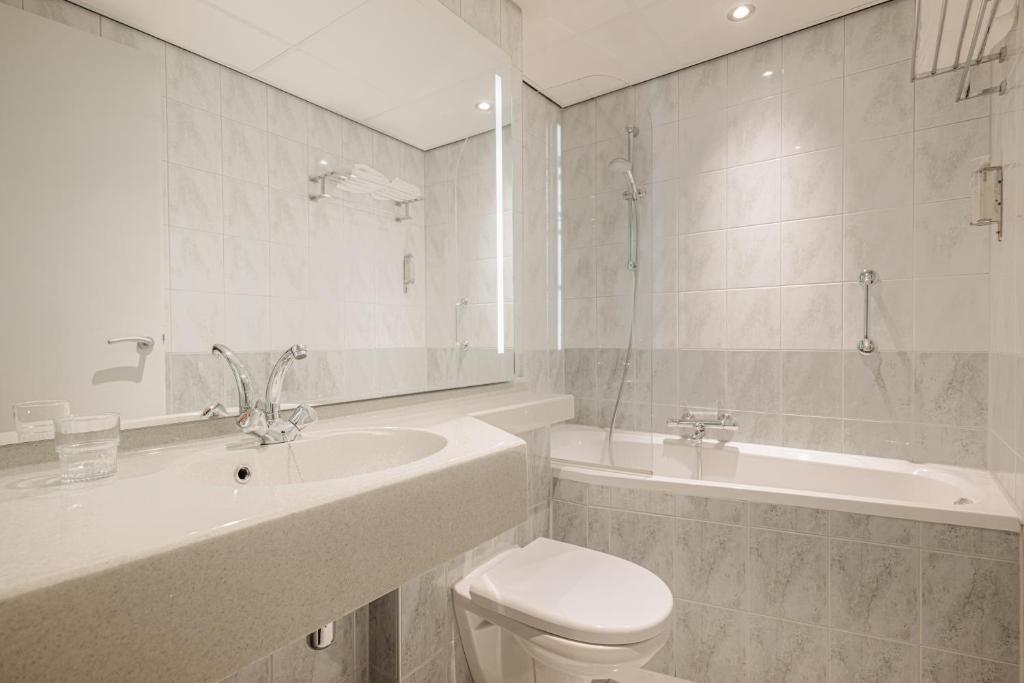 
Comfort Room 1 Twin Bed
