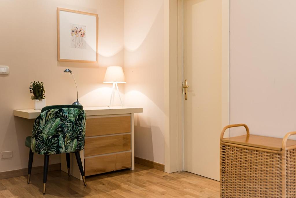 Postel nebo postele na pokoji v ubytování GoodStay Cianci Luxury Room