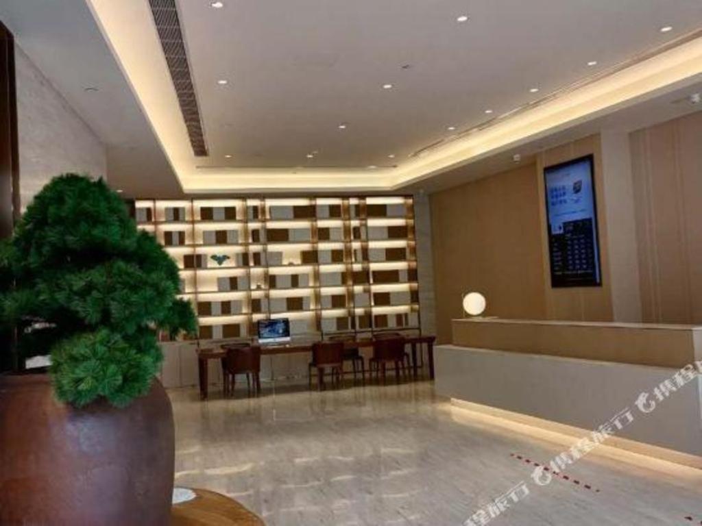 De lobby of receptie bij Ji Hotel Beijing International Exhibition Sanyuanqiao