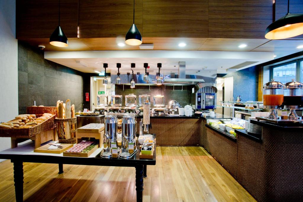 DoubleTree by Hilton Zagreb - Resim 36