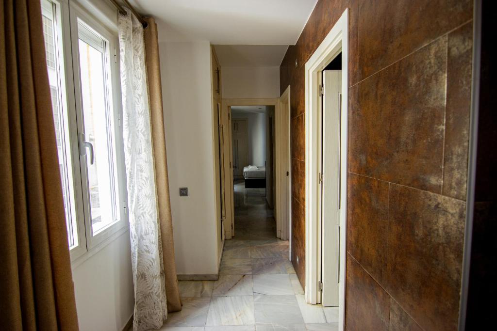 Kép Apartamento amplio y luminoso a 2 min del Centro szállásáról Sevillában a galériában