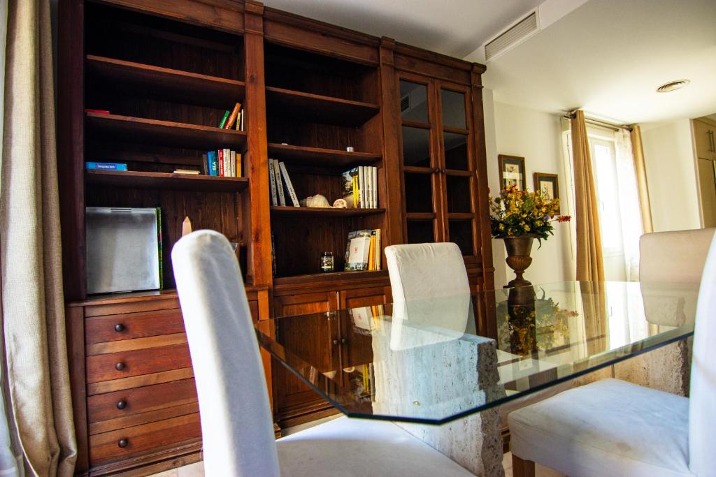 A seating area at Apartamento amplio y luminoso a 2 min del Centro