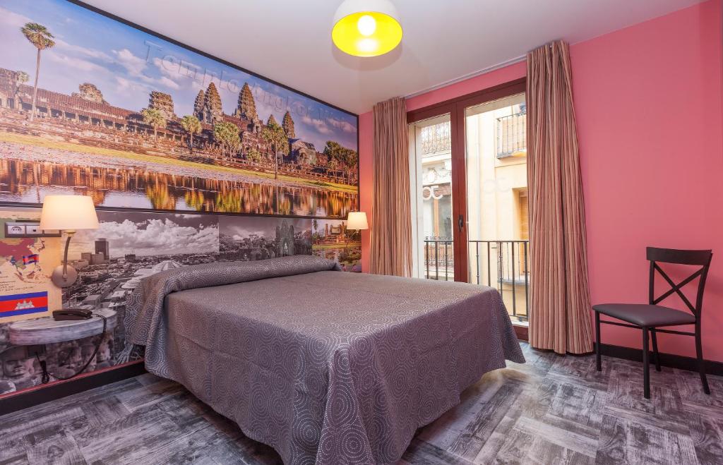 رزرو هتل، JC Rooms Madrid Rio