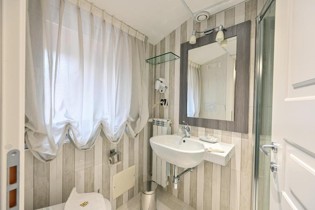 Koupelna v ubytování Hotel Mastrodattia