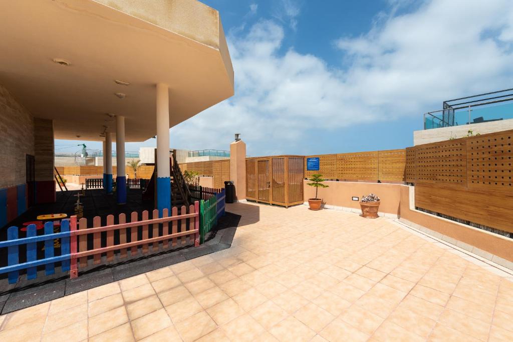 Balkón nebo terasa v ubytování Luxury Dunas in Las Canteras By CanariasGetaway