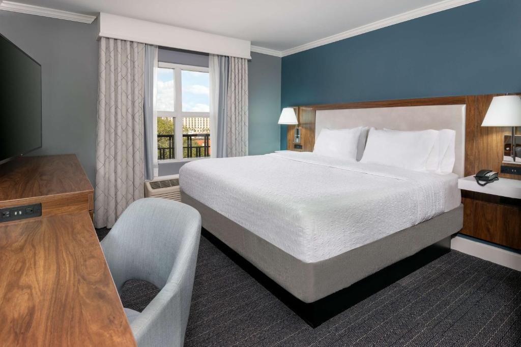 Hampton Inn Savannah Historic District - 