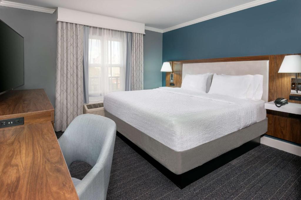 Hampton Inn Savannah Historic District - 