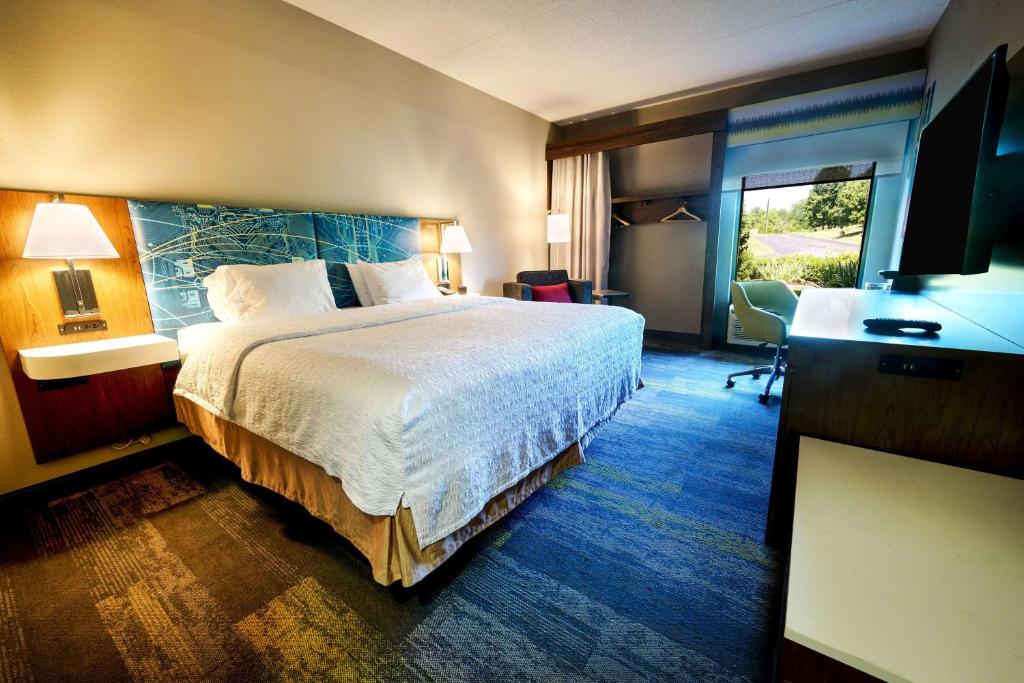 Postel nebo postele na pokoji v ubytování Hampton Inn Flemington