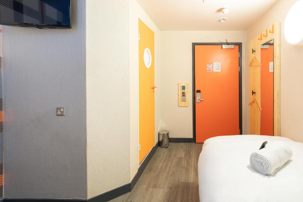 easyHotel Glasgow City - Resim 37