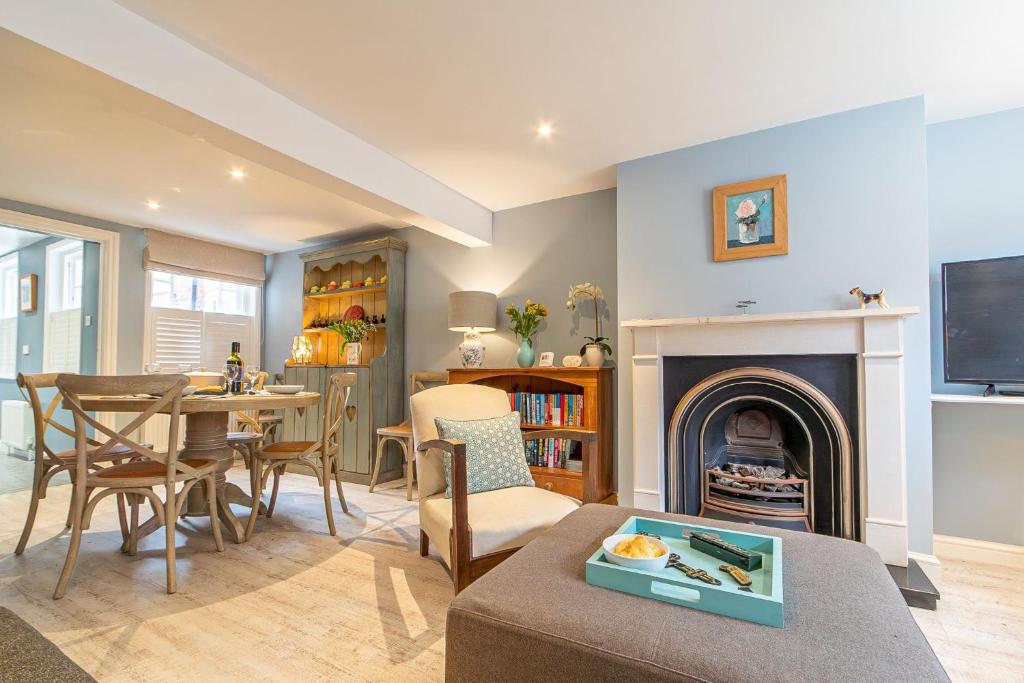 Seaside Cottage 5